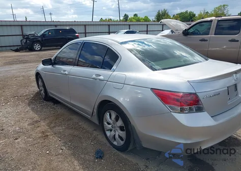 2008 Honda Accord 2.4 Ex z USA, uszkodzony, nr VIN JHMCP26728C035673